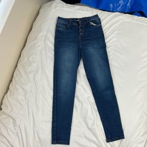 Ultra high rise skinny